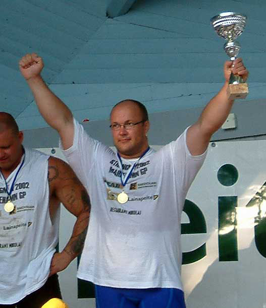 prisutdelning_svenske_jorma_paananen_vinner_tavlingen