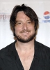 photo Christopher Evan Welch (röst)