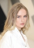photo Olivia DeJonge